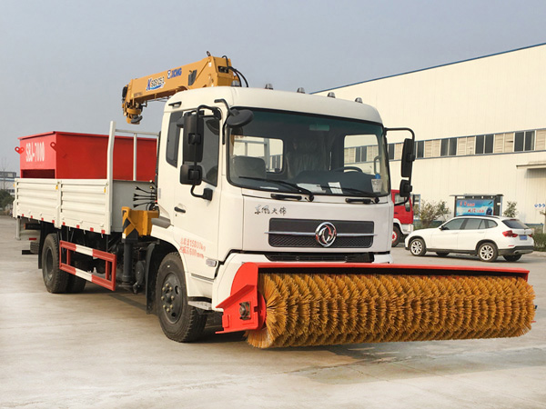 天錦多功能掃雪車(chē) CLW5161TCXD5隨車(chē)吊除雪車(chē)